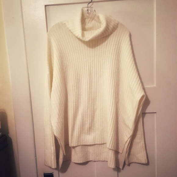 H&M Sweaters - H&M White OversizedTurtleneck Sweater (NWOT)